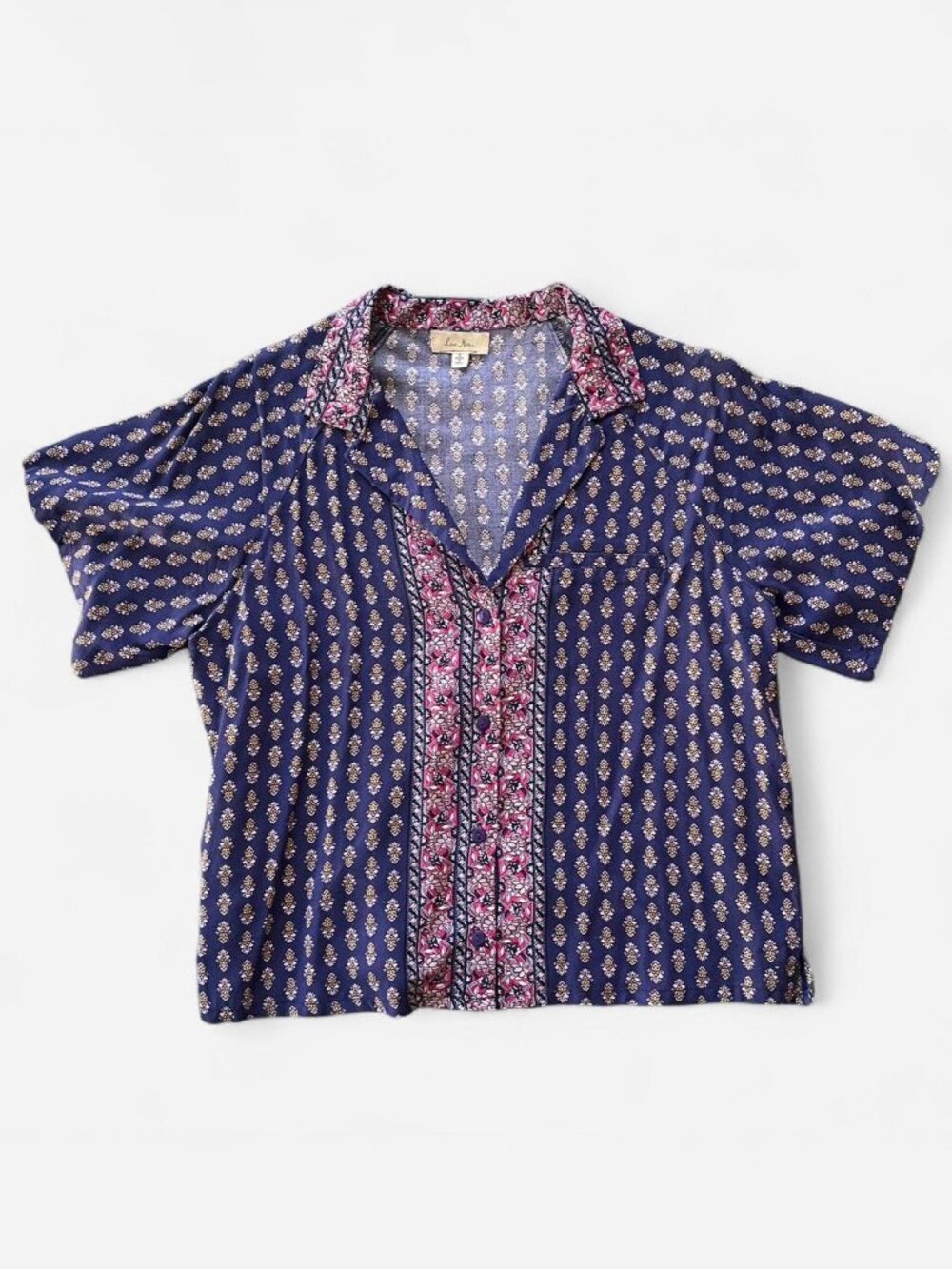 Unique Patterns Woman's Blouse - size small